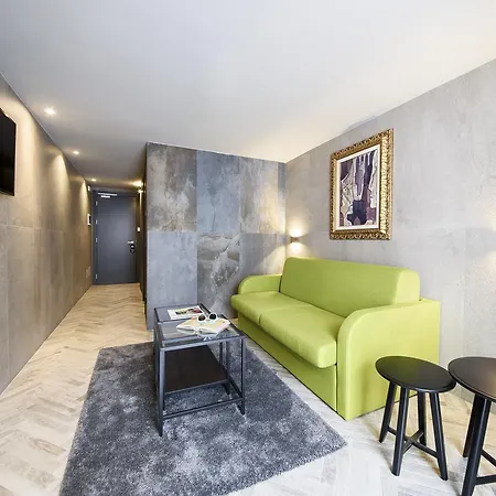 Hotel Just Milan