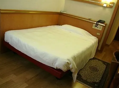 Just Hotel 4*