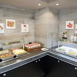Hotel Just 4*