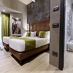Hotel Just 4*