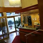 Hotel Just 4*