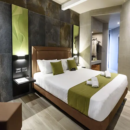 Hotel Just 4*