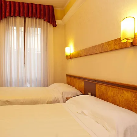 Just Hotel 4*